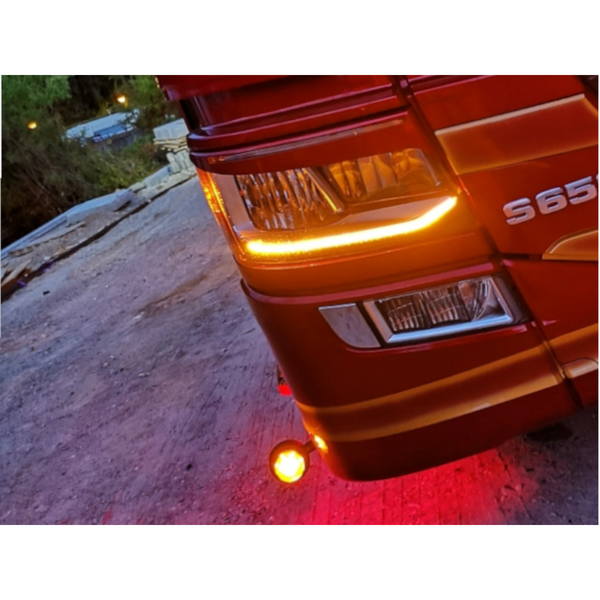 Orange LED Positionsljus Scania
